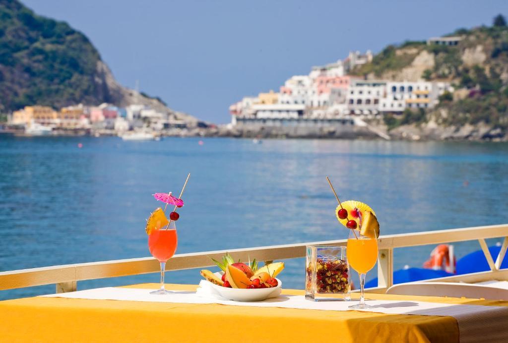 Hotel Vittorio Beach Resort Barano dʼIschia Exterior foto